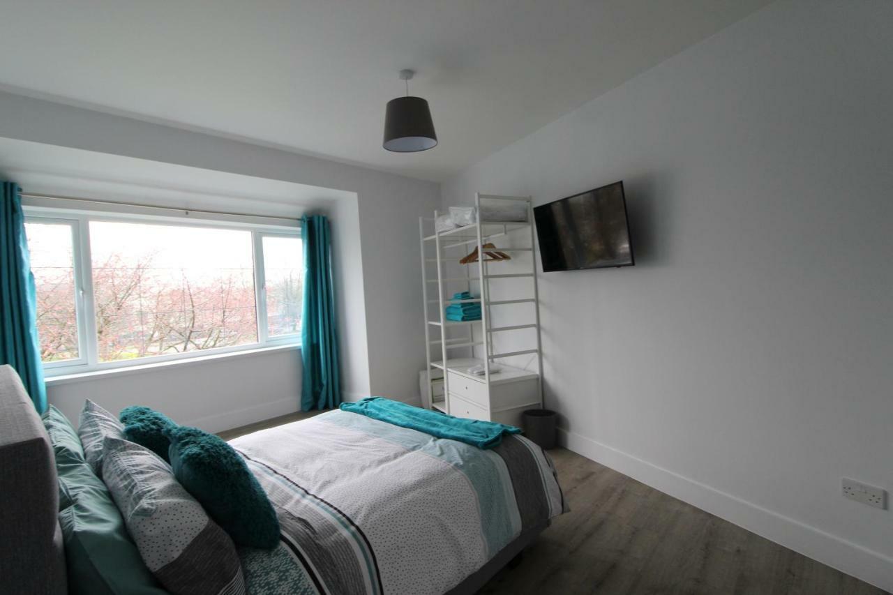 2 Serviced Apartments In Childwall-South Liverpool - Each Apartment Sleeps 6 Exterior foto